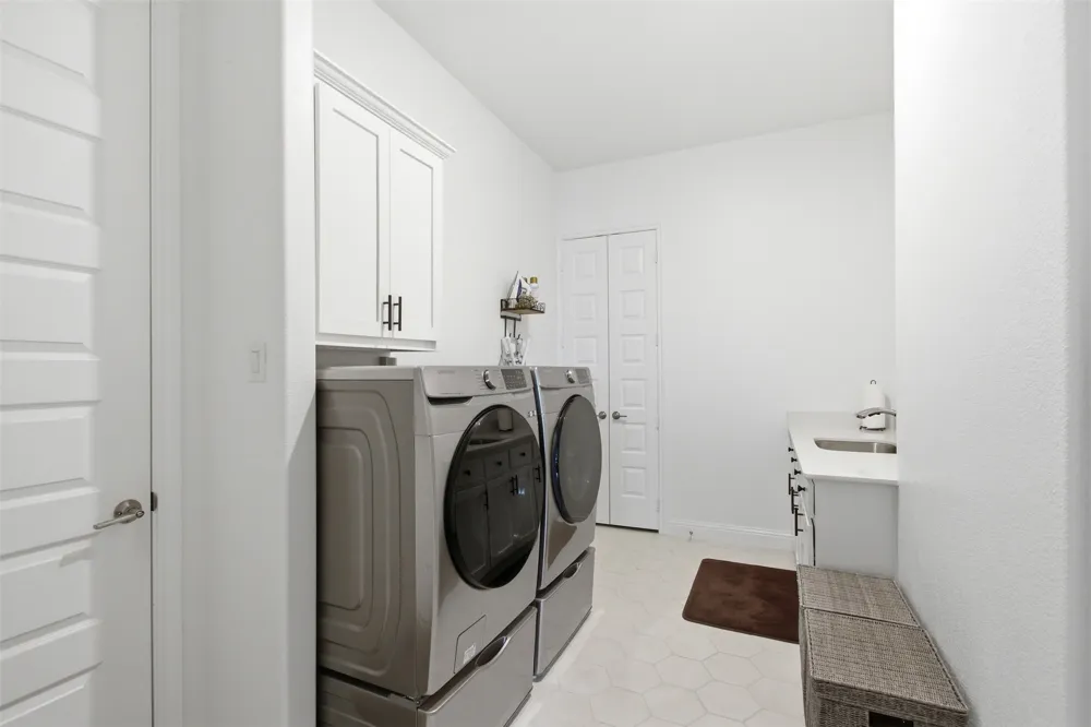 6008 Glenwood Drive Joshua, TX 76058