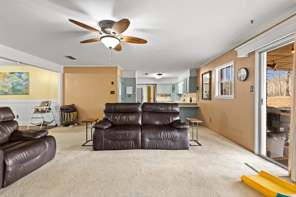 119 Mimosa Ore City, TX 75683