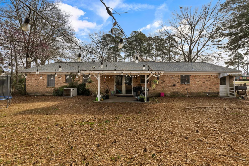 119 Mimosa Ore City, TX 75683
