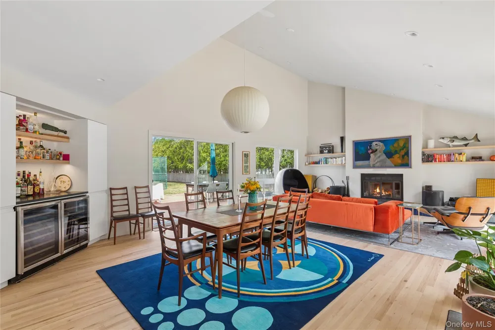 2 Acorn Path Quogue, NY 11942
