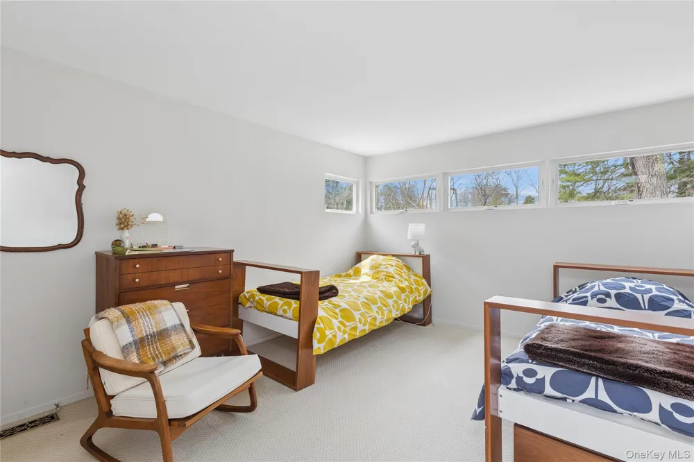 2 Acorn Path Quogue, NY 11942
