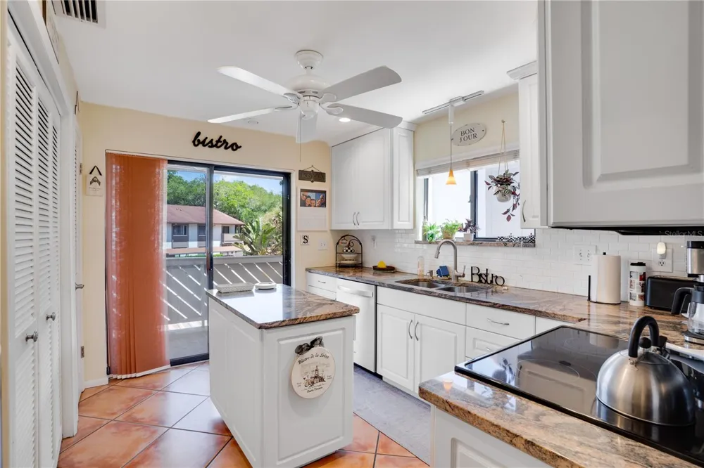 514 TABOR COURT #C Safety Harbor, FL 34695