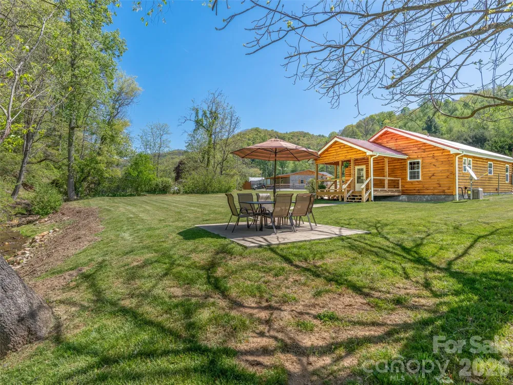 5881 US 23 Highway Mars Hill, NC 28754
