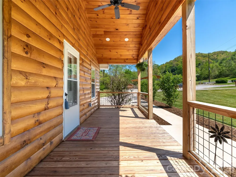5881 US 23 Highway Mars Hill, NC 28754