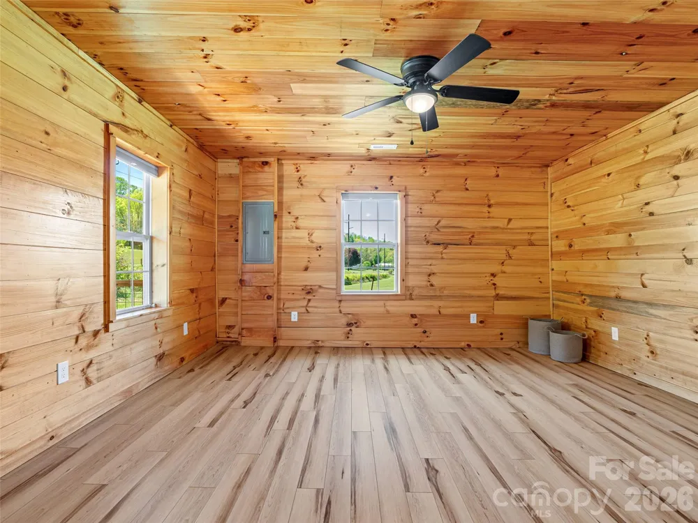 5881 US 23 Highway Mars Hill, NC 28754