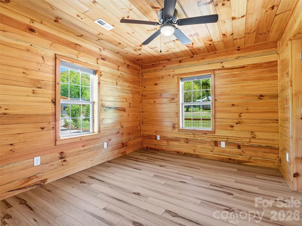 5881 US 23 Highway Mars Hill, NC 28754