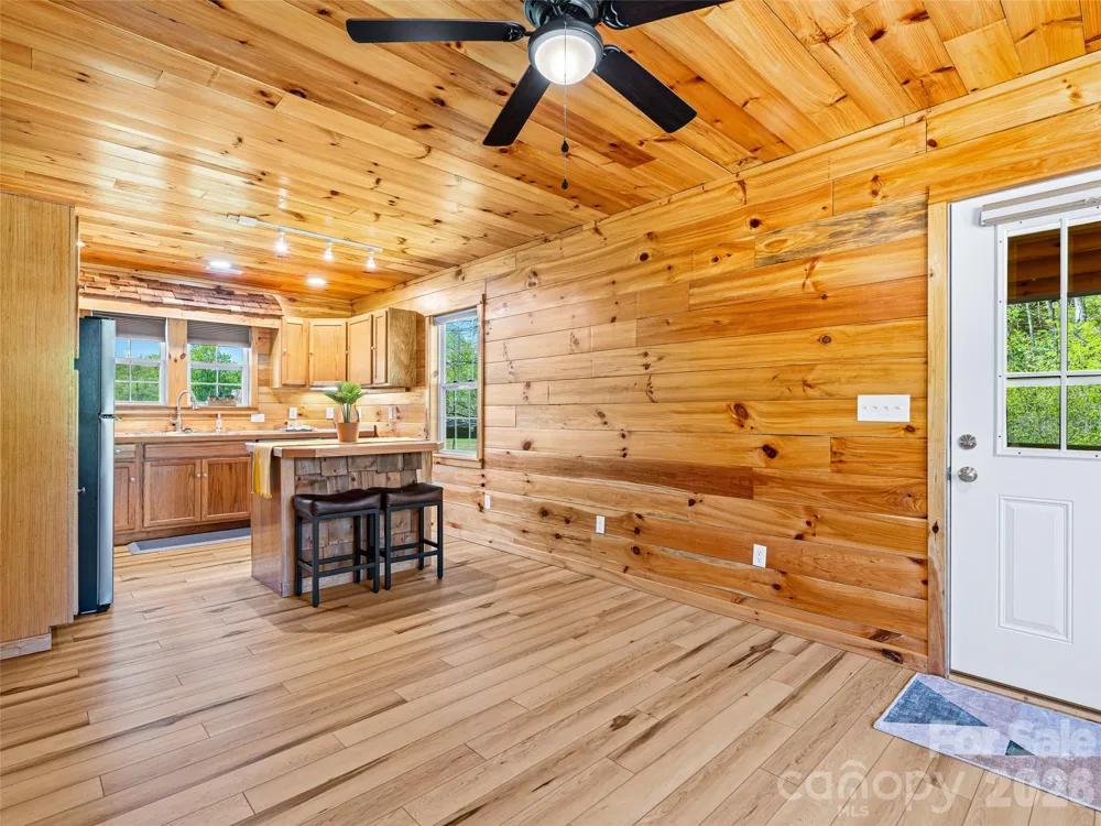 5881 US 23 Highway Mars Hill, NC 28754