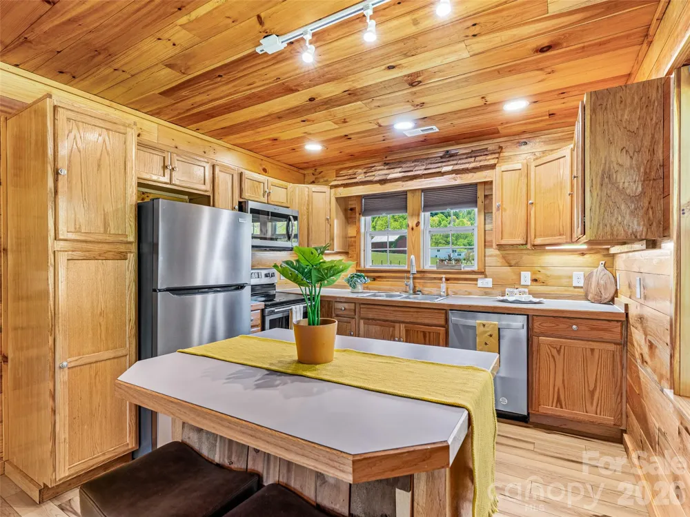 5881 US 23 Highway Mars Hill, NC 28754