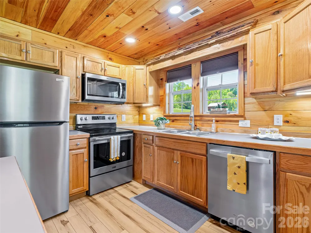 5881 US 23 Highway Mars Hill, NC 28754