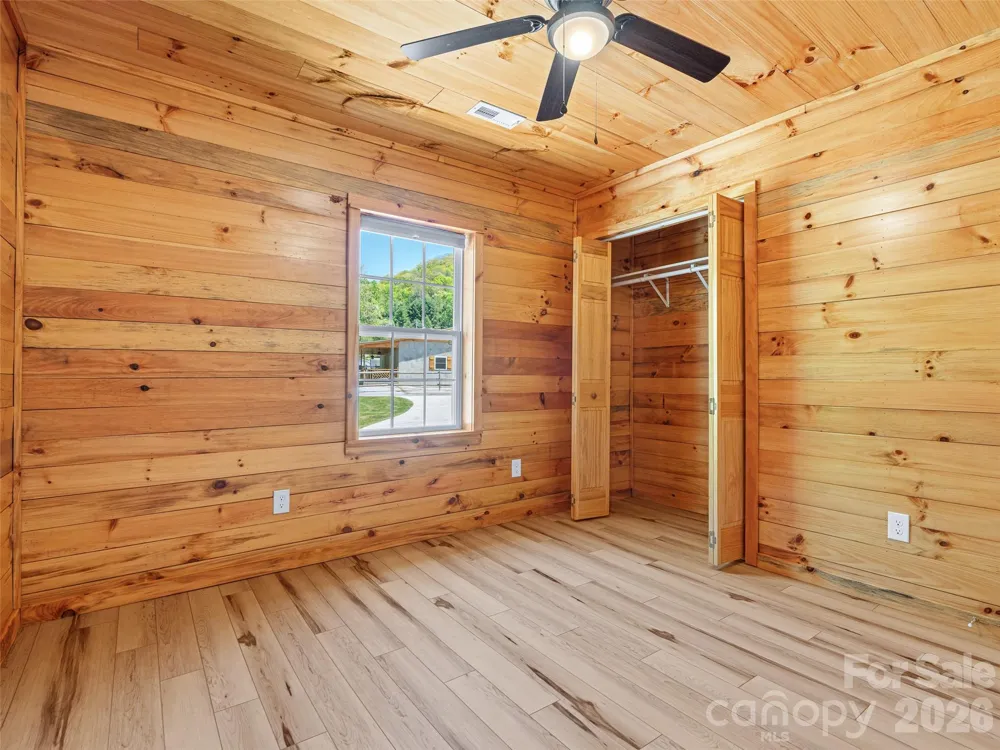 5881 US 23 Highway Mars Hill, NC 28754