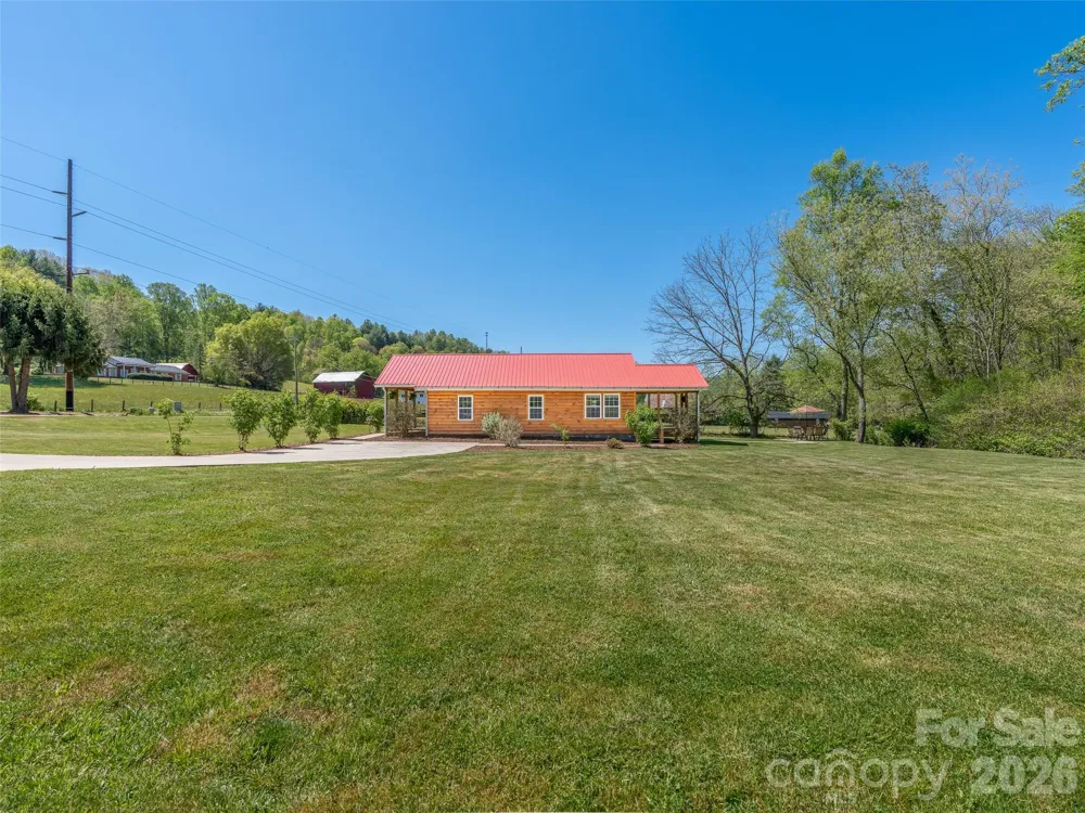 5881 US 23 Highway Mars Hill, NC 28754