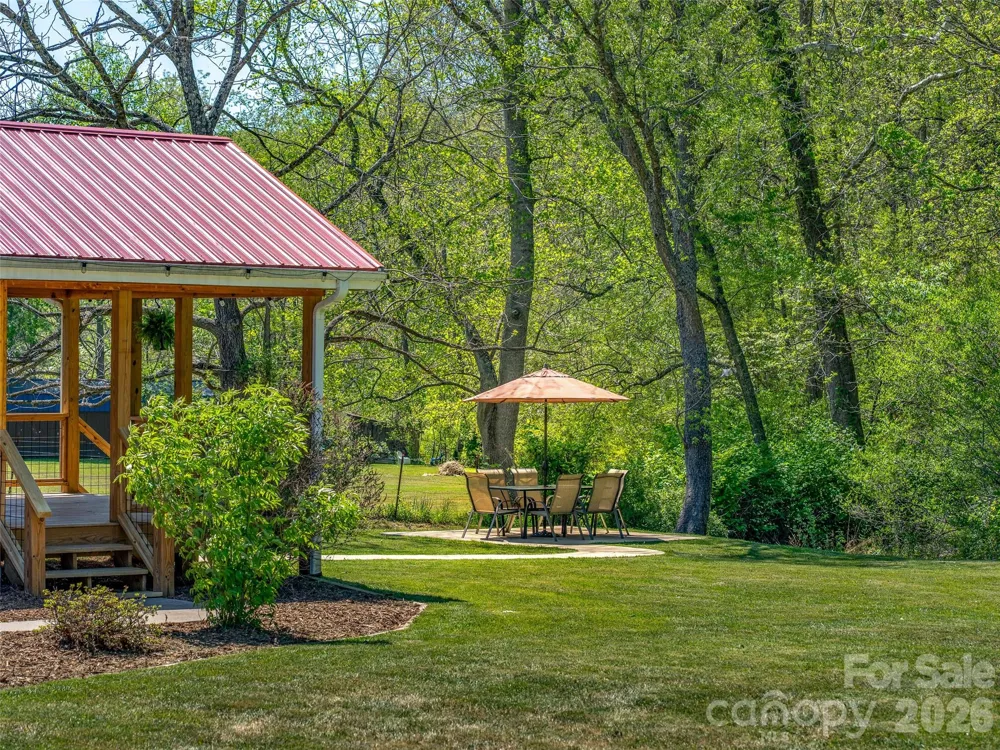 5881 US 23 Highway Mars Hill, NC 28754