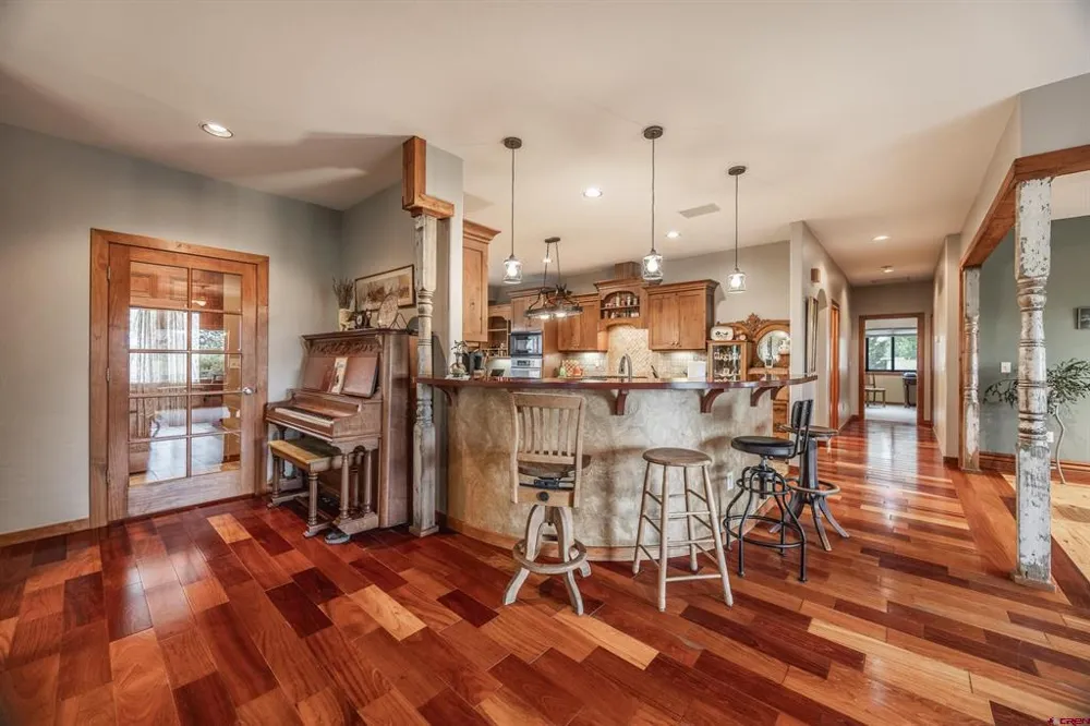 5184 6000 ROAD Olathe, CO 81425