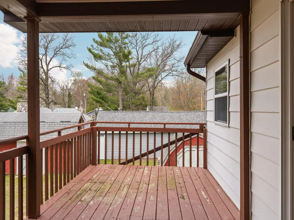 20041 E Chippewa Lake Drive Evart, MI 49631