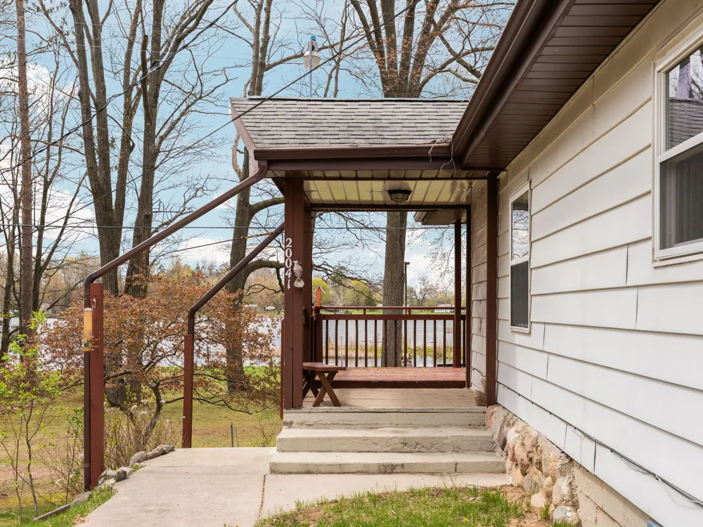 20041 E Chippewa Lake Drive Evart, MI 49631