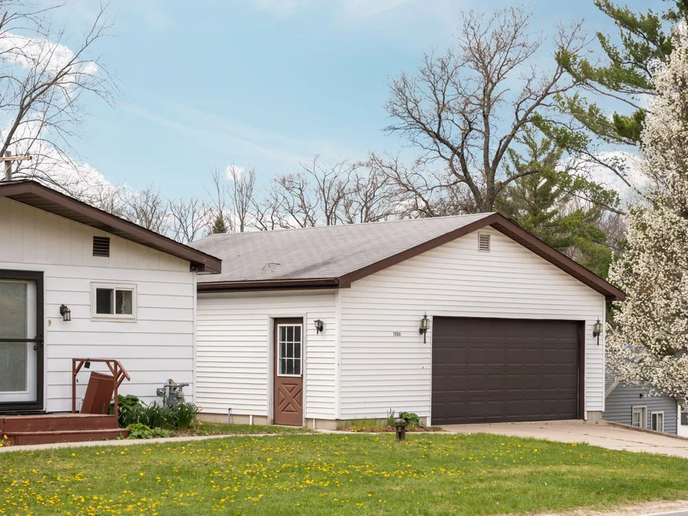 20041 E Chippewa Lake Drive Evart, MI 49631