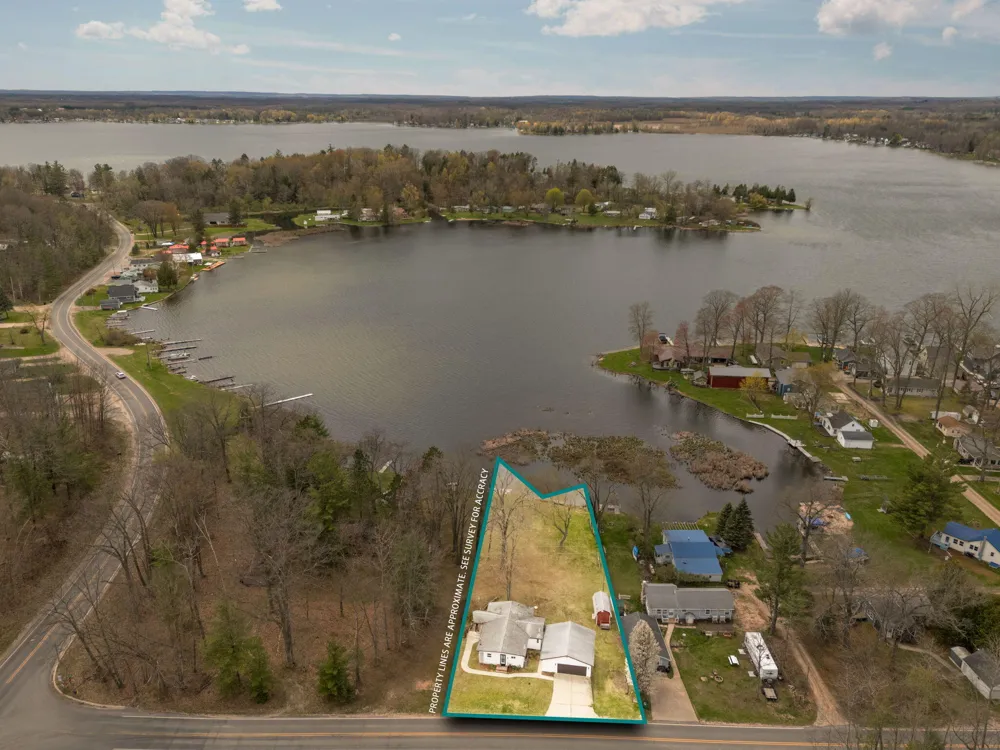 20041 E Chippewa Lake Drive Evart, MI 49631
