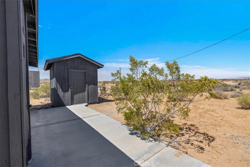 60650 Winters Landers, CA 92285