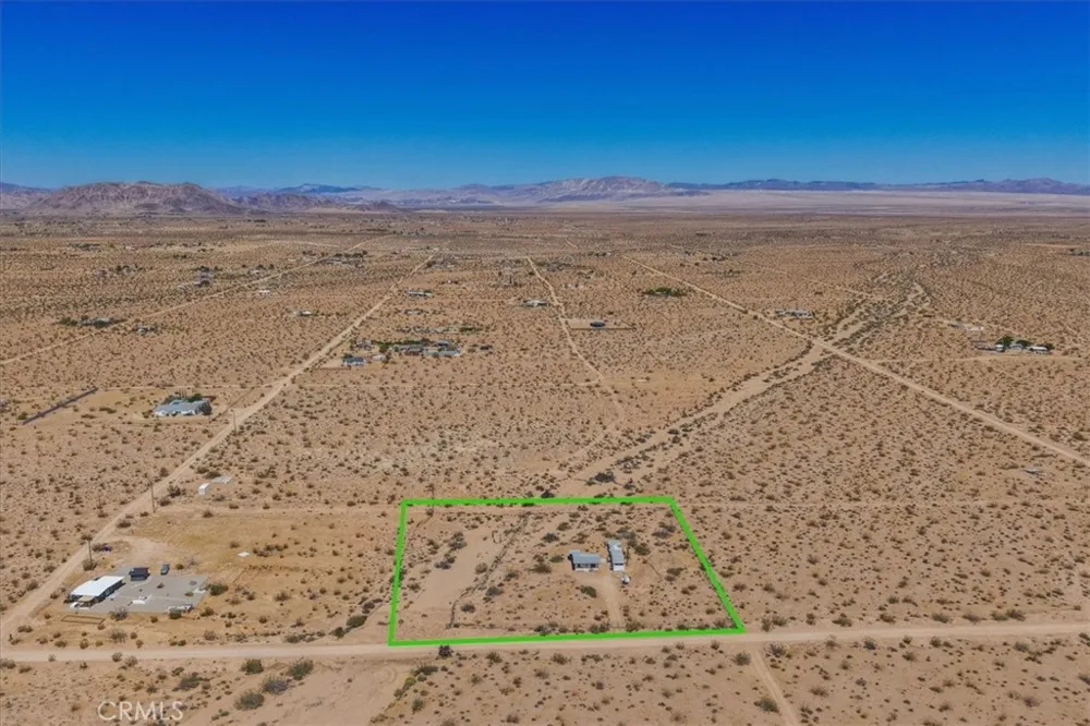 60650 Winters Landers, CA 92285
