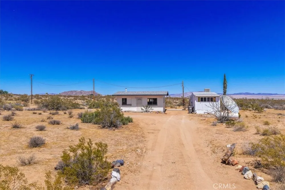 60650 Winters Landers, CA 92285