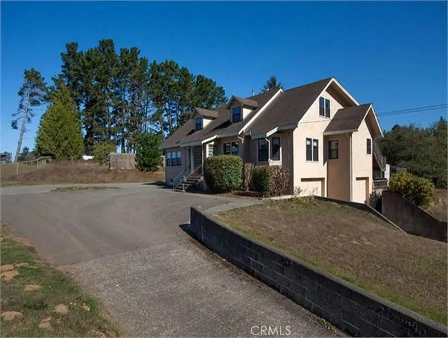 4415 Woods Lane Mckinleyville, CA 95519