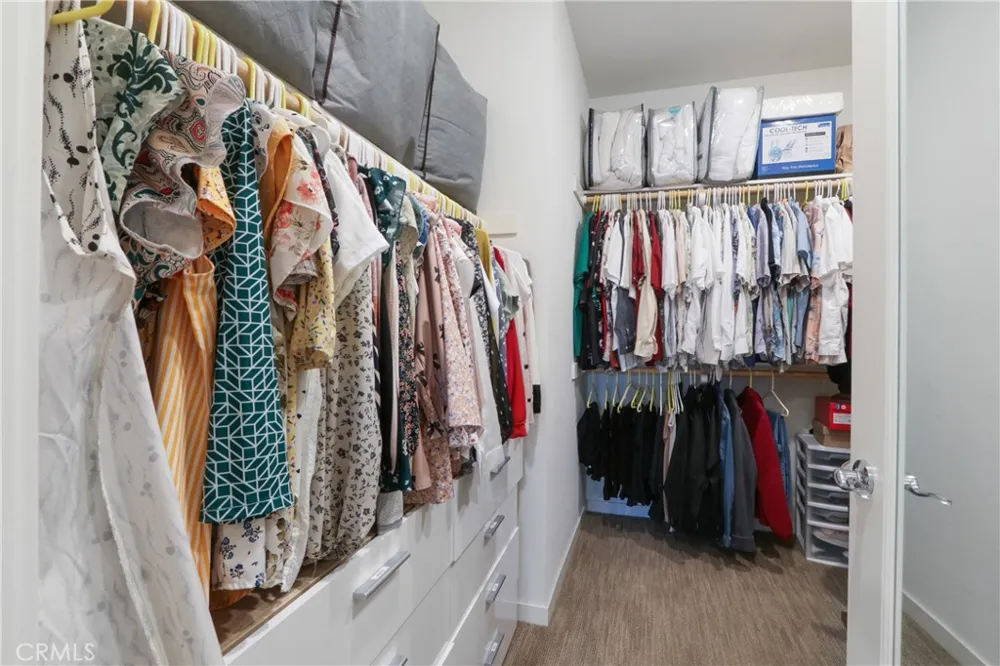 10902 Flora Park Way Cypress, CA 90720