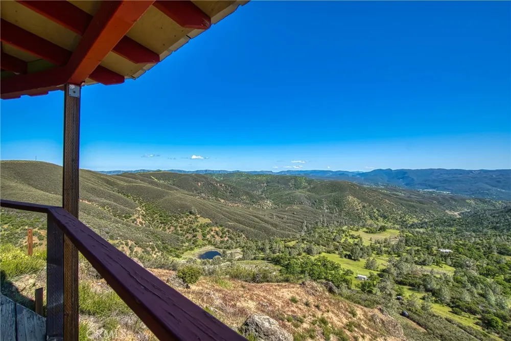 864 Watertrough Road Clearlake Oaks, CA 95423