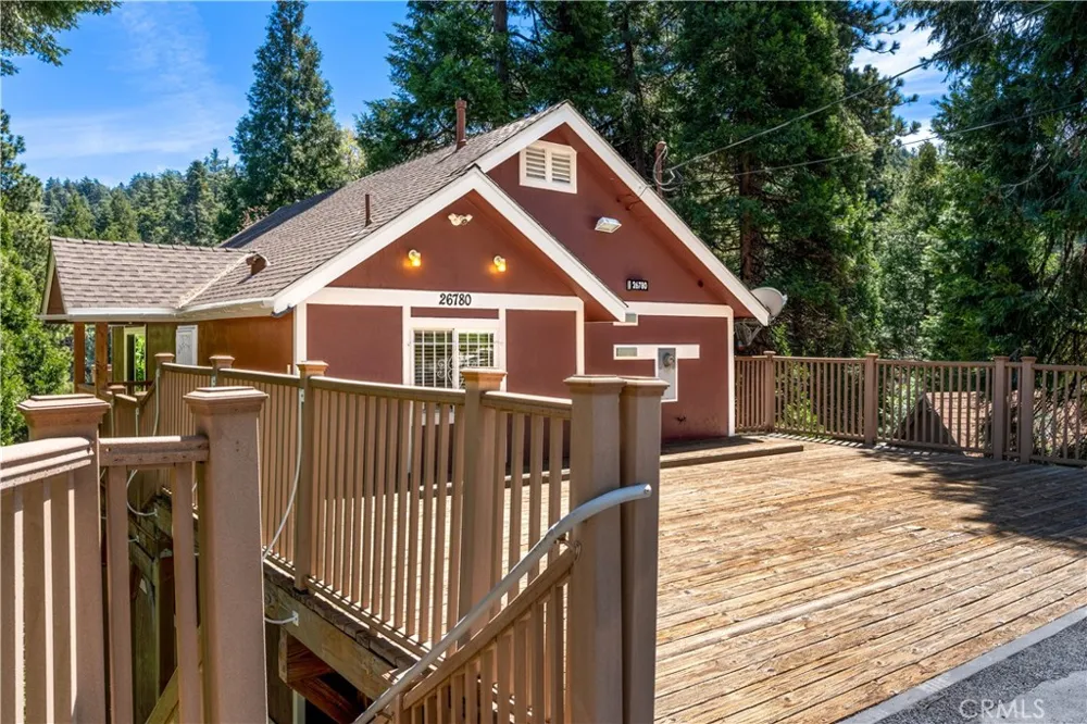 26780 Ca-189 Twin Peaks, CA 92391