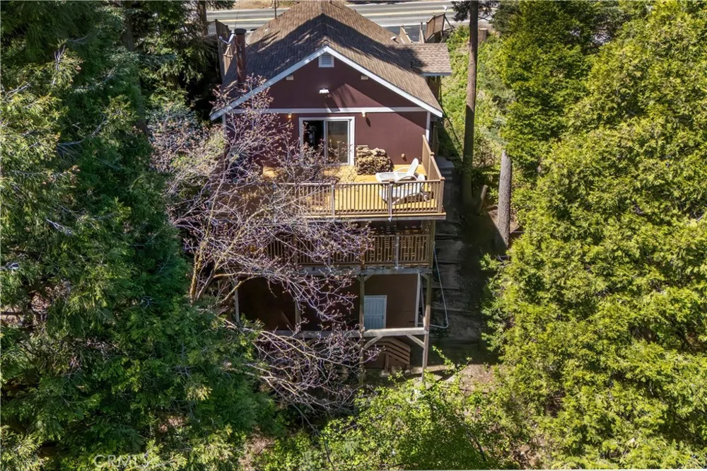 26780 Ca-189 Twin Peaks, CA 92391