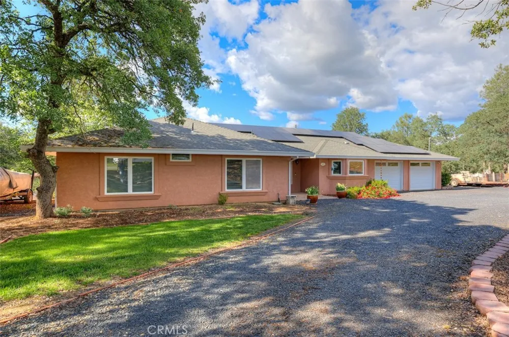 105 Silver Bar Drive Oroville, CA 95966