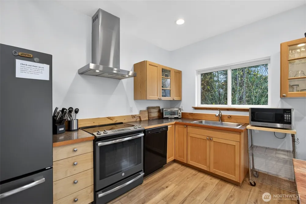 23119 Lake Wenatchee Hwy Leavenworth, WA 98826
