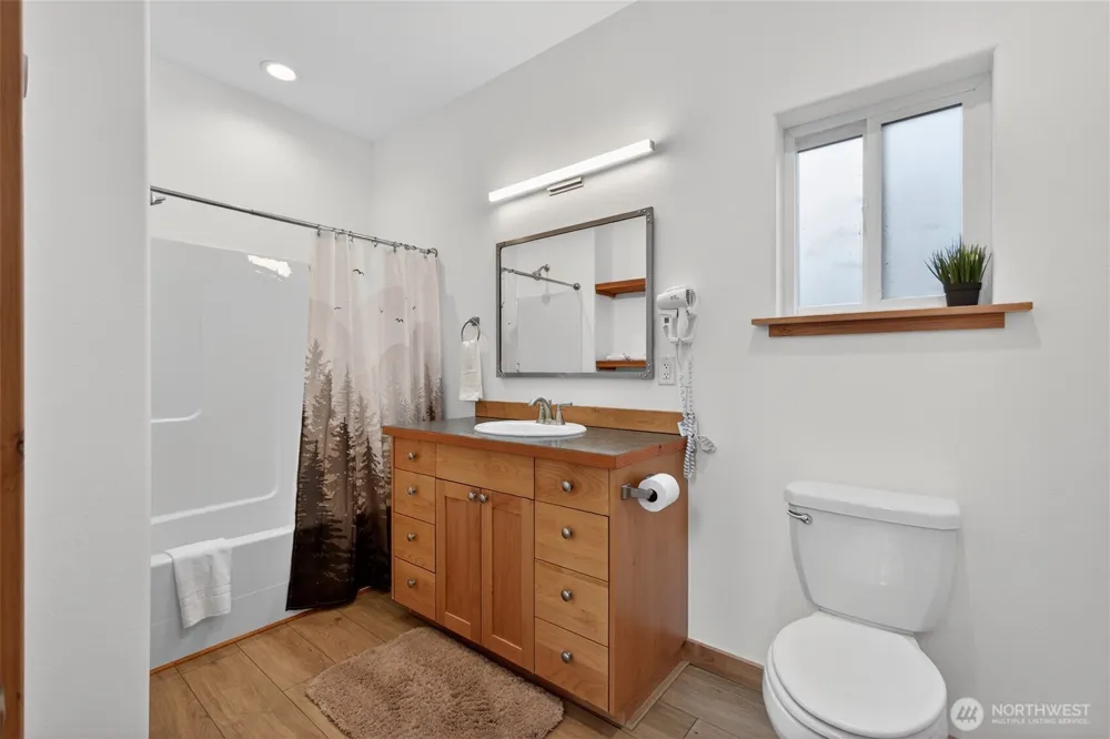 23119 Lake Wenatchee Hwy Leavenworth, WA 98826