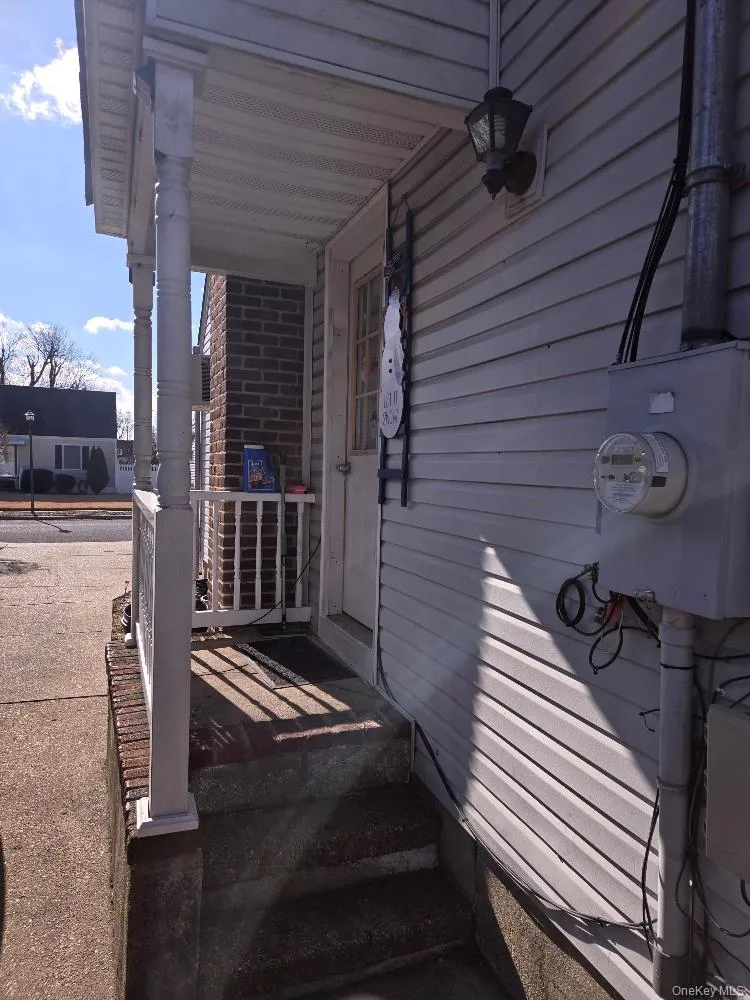 12 Carson Street Bethpage, NY 11714