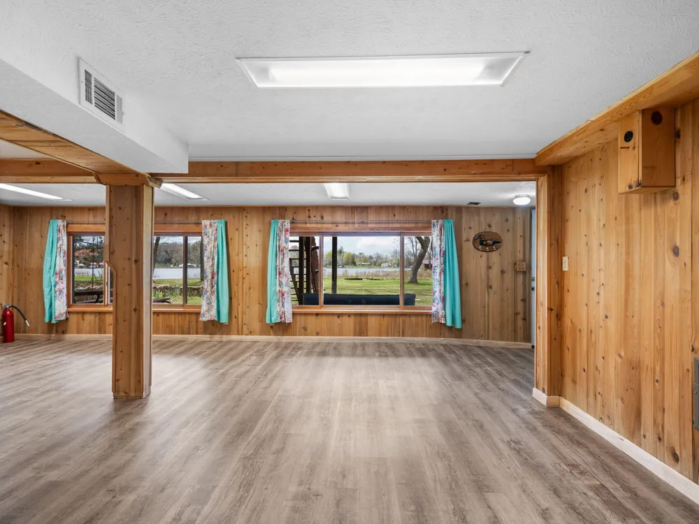 20041 E Chippewa Lake Drive Chippewa Township, MI 49631