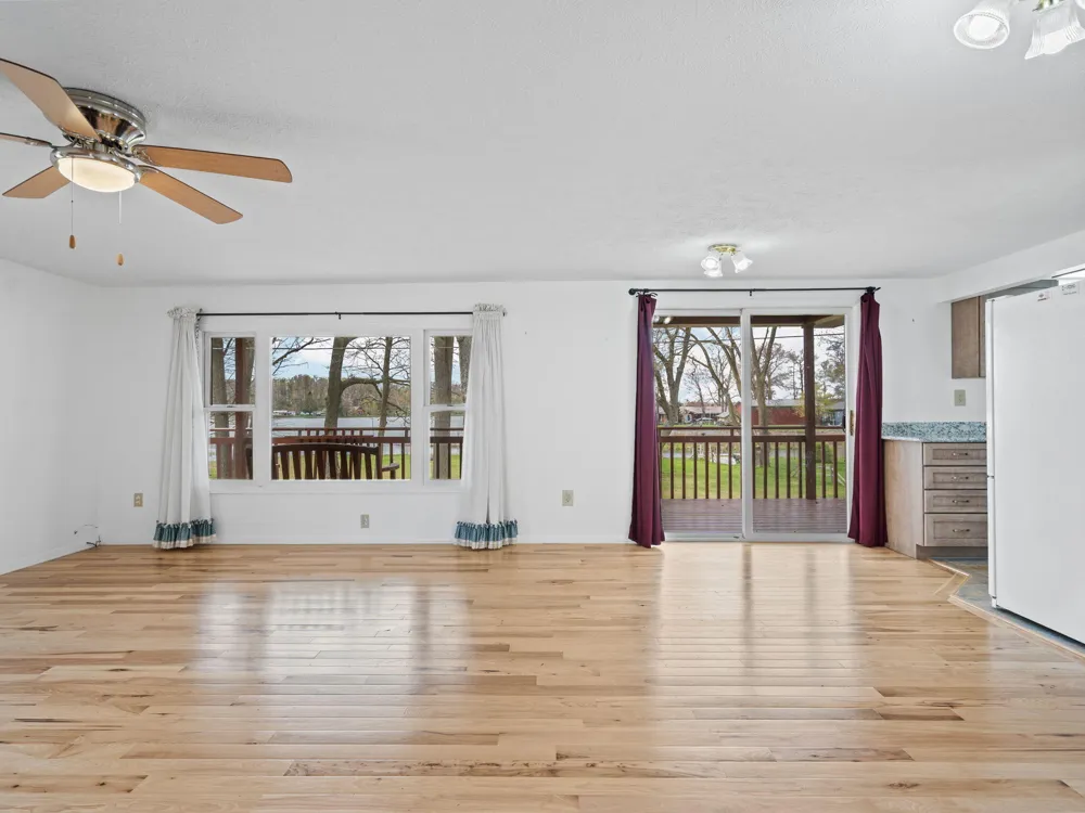 20041 E Chippewa Lake Drive Chippewa Township, MI 49631