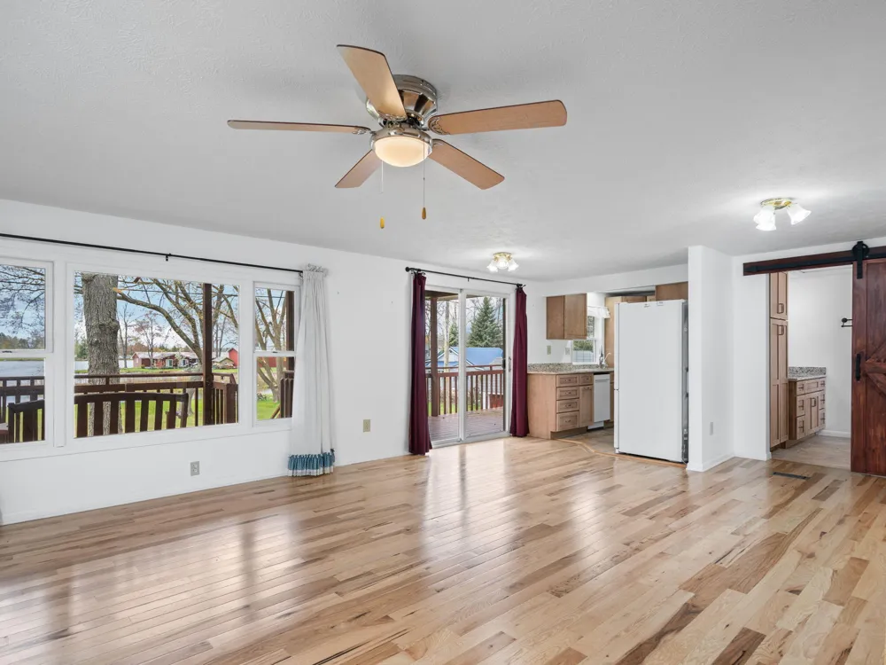 20041 E Chippewa Lake Drive Chippewa Township, MI 49631