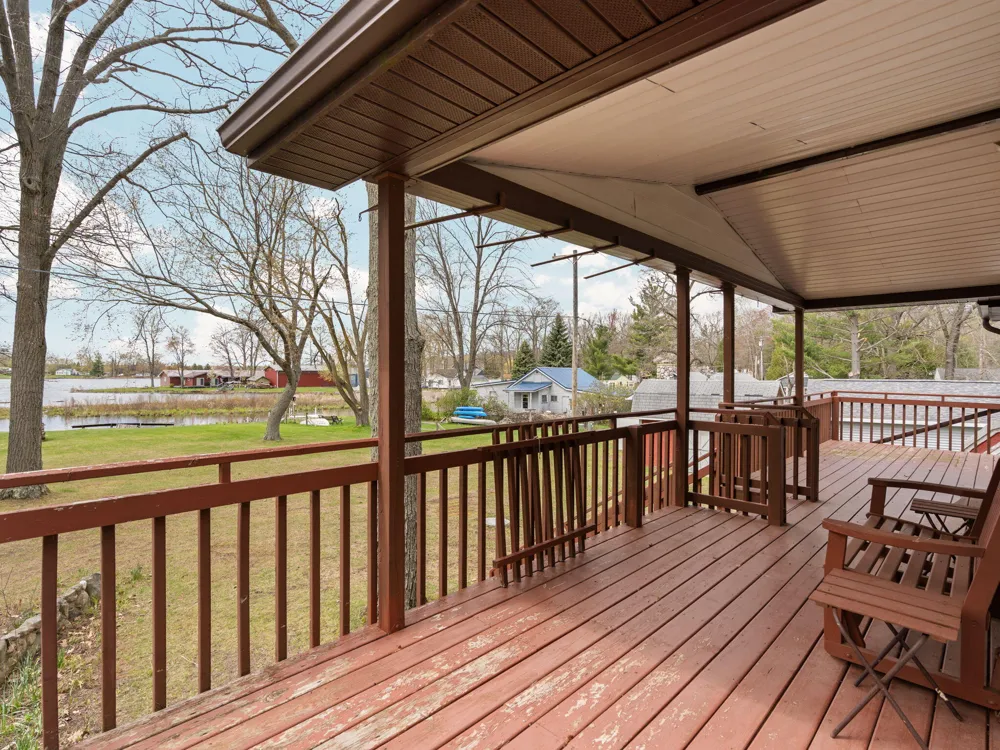 20041 E Chippewa Lake Drive Chippewa Township, MI 49631