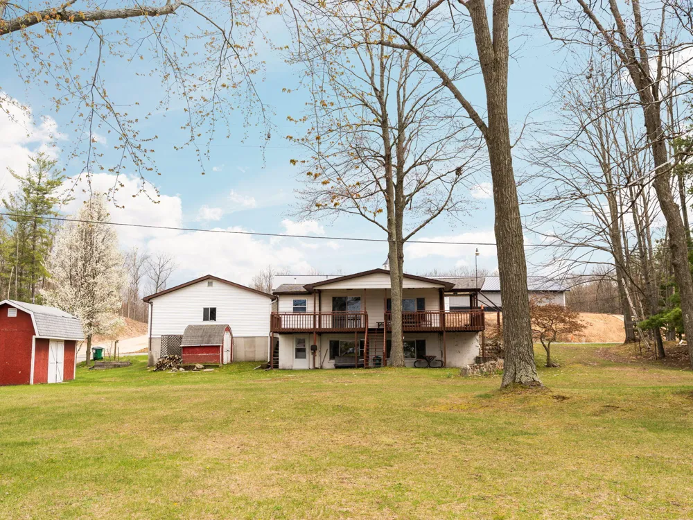 20041 E Chippewa Lake Drive Chippewa Township, MI 49631