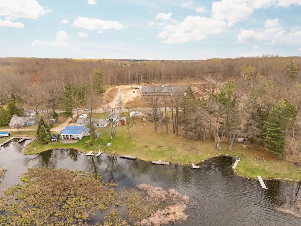 20041 E Chippewa Lake Drive Chippewa Township, MI 49631