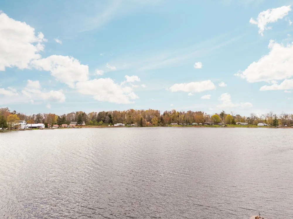 20041 E Chippewa Lake Drive Chippewa Township, MI 49631