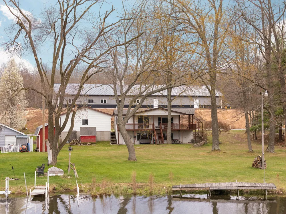 20041 E Chippewa Lake Drive Chippewa Township, MI 49631