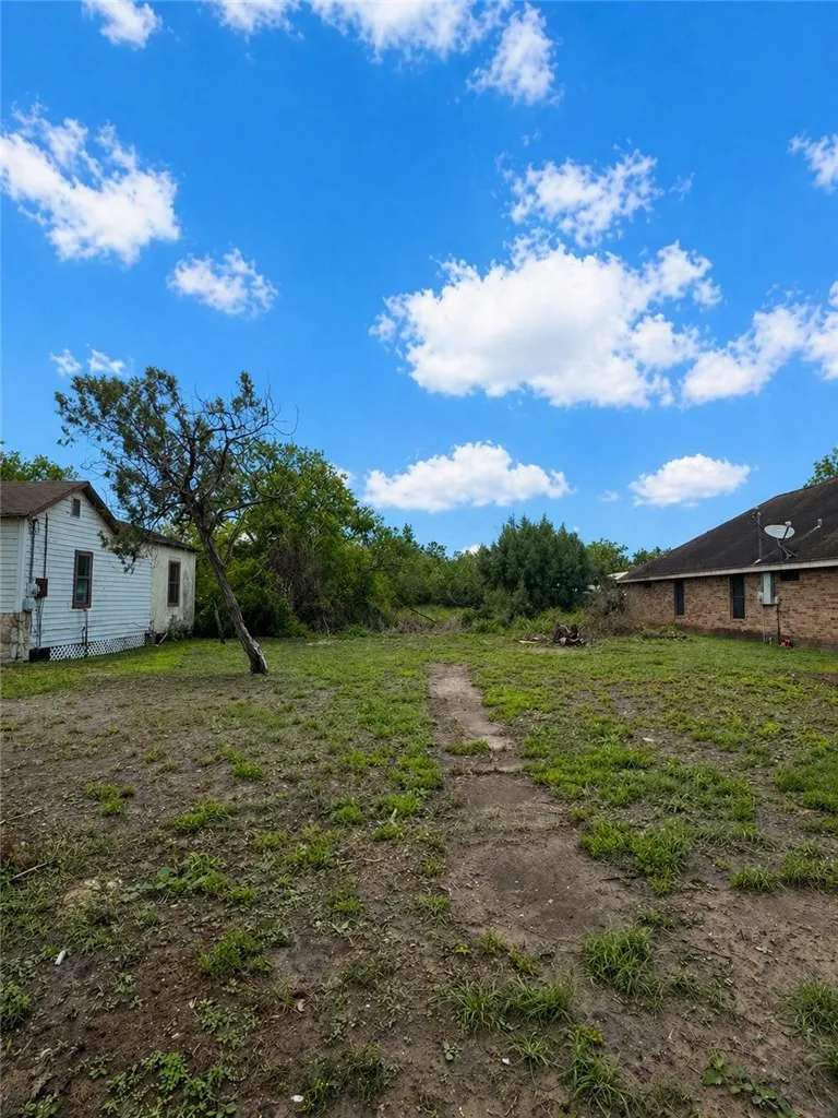 113 Sidbury Avenue Alice, TX 78332