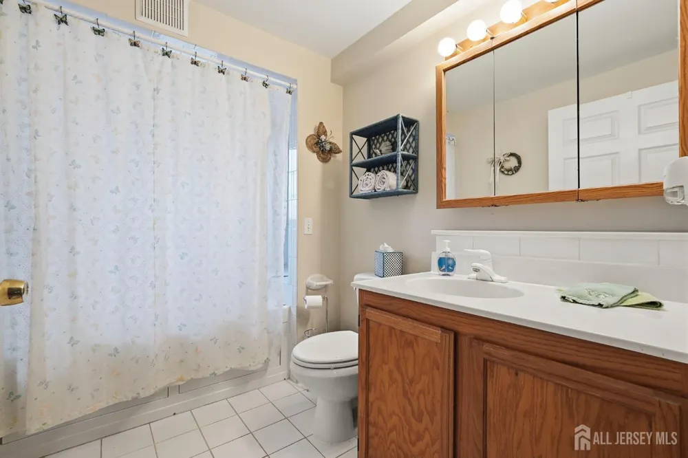 140 Bunker Hill Road Franklin Twsp, NJ 08540