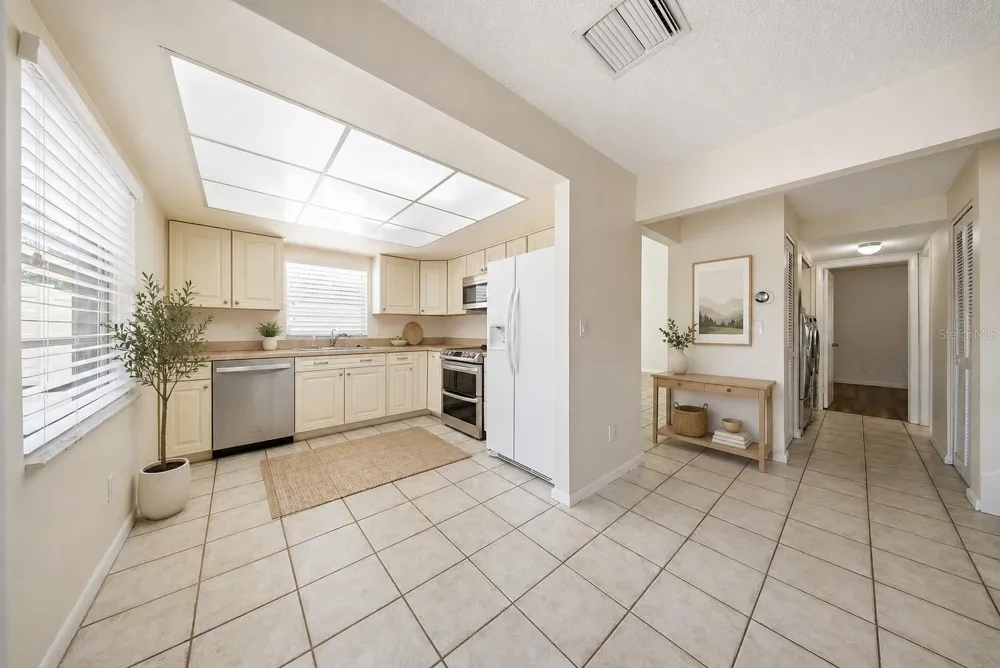 2617 BARKSDALE COURT Clearwater, FL 33761