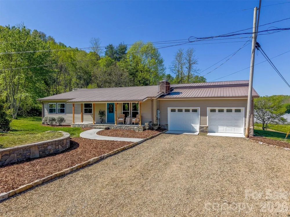 160 Canter Lane Sylva, NC 28779