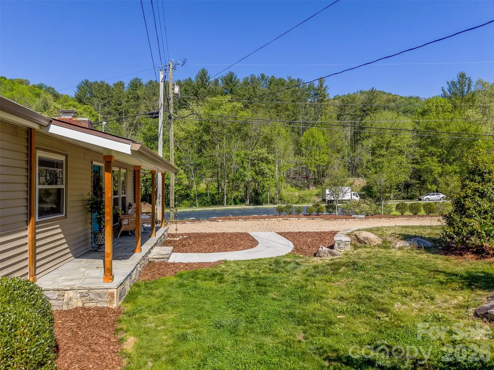 160 Canter Lane Sylva, NC 28779
