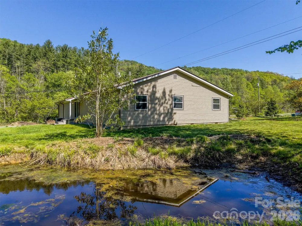 160 Canter Lane Sylva, NC 28779