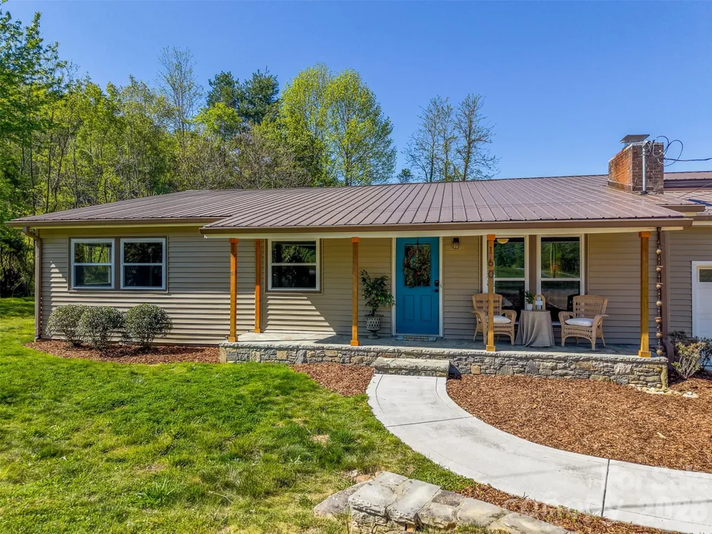 160 Canter Lane Sylva, NC 28779