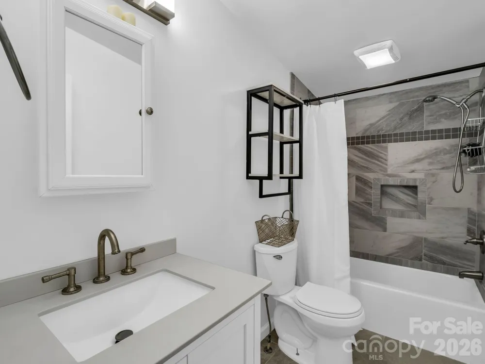 285 Dix Creek No 1 Road Leicester, NC 28748