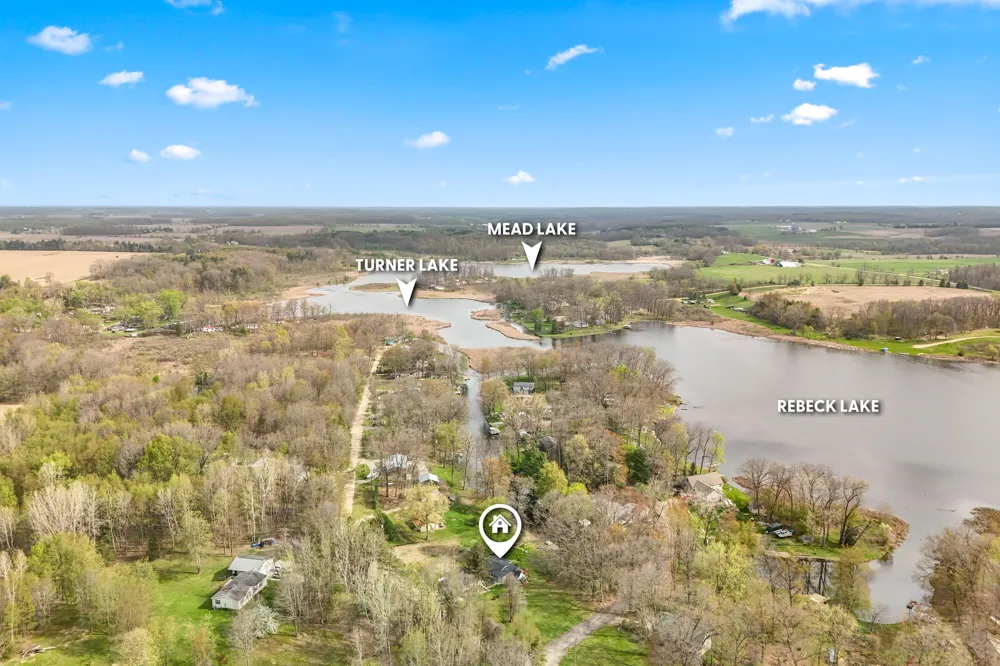 7901 Topinabee Drive Montgomery, MI 49255